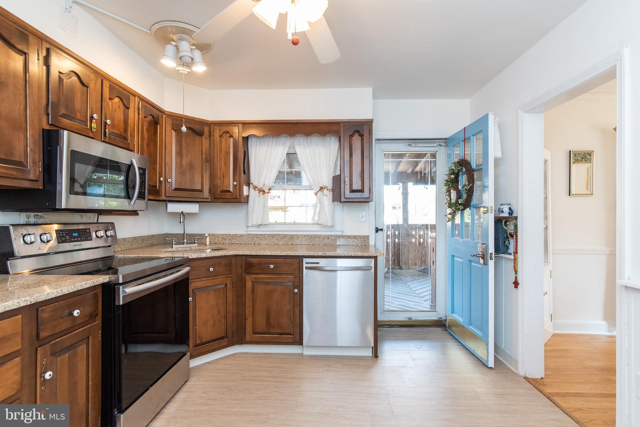 8132 Clyde Bank Road Towson, MD 21286 - Photo 14 of 49 Updated Kitchen with New Appliances & Counters