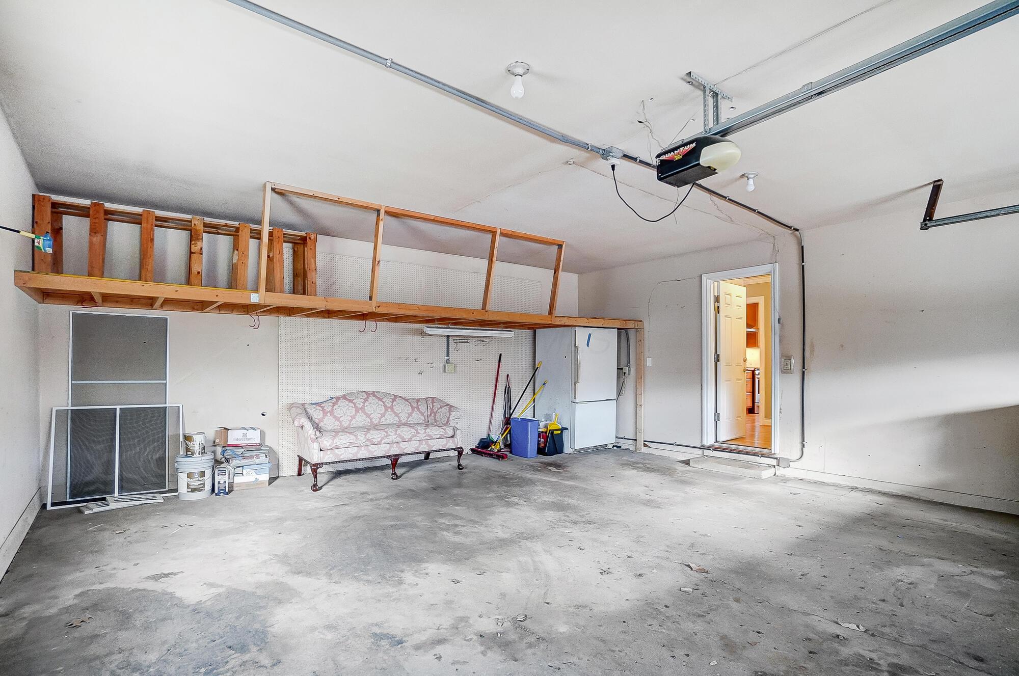 2709 Berwyn Road Columbus, OH 43221 - Photo 56 of 67 056