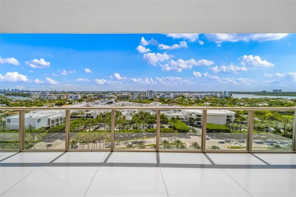 $19,000 | 9701 Collins Avenue, Unit 1405S, Bal Harbour, FL 33154