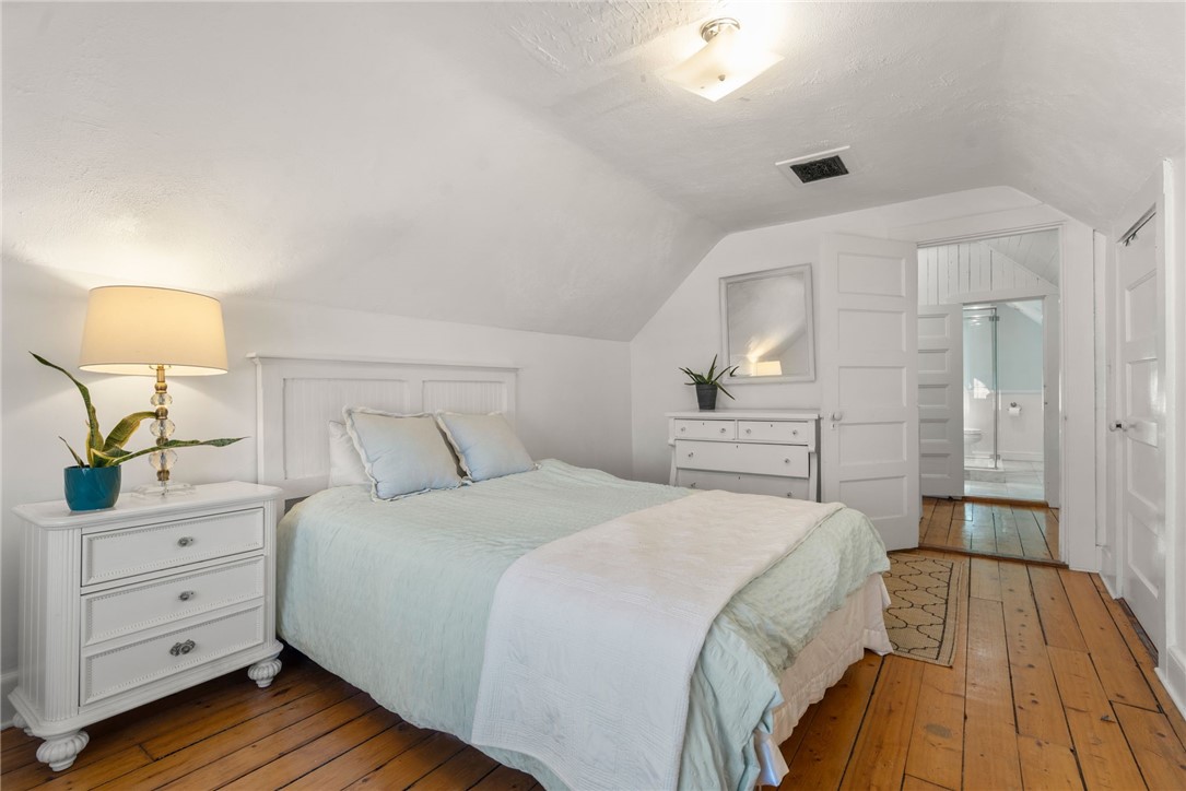 34 Bull Street Newport, RI 02840 - Photo 15 of 23