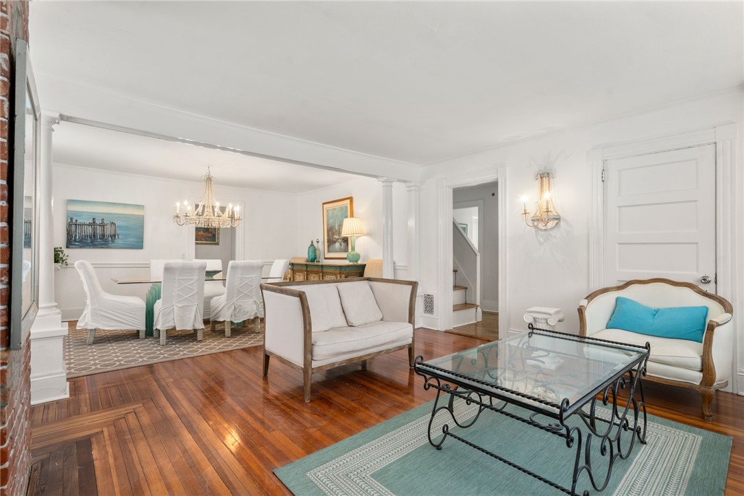 34 Bull Street Newport, RI 02840 - Photo 3 of 23 Open Concept allows for hosting great entertaining events