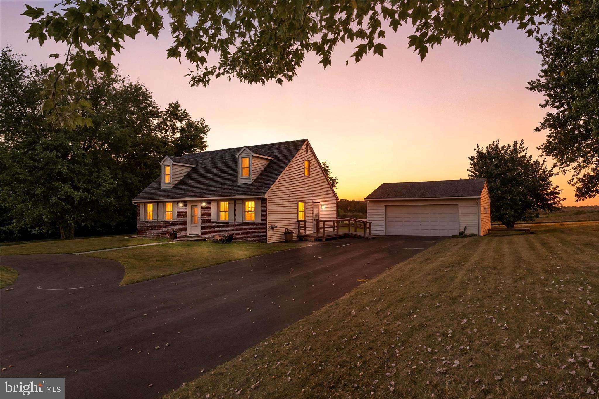 2748 Jefferson Road Spring Grove, PA 17362 - Photo 2 of 26