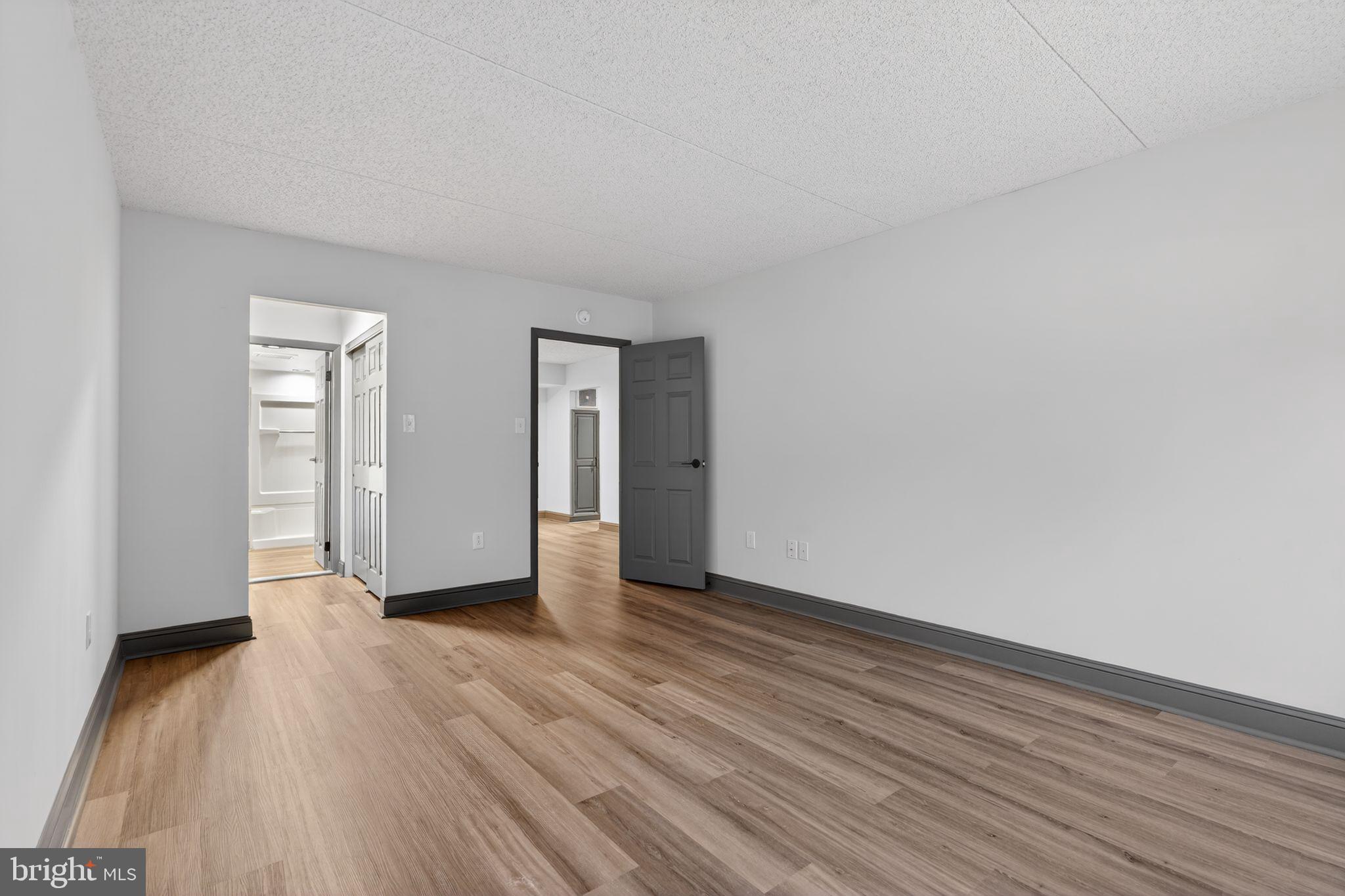 800 Avondale Road, Unit 2C Wallingford, PA 19086 - Photo 19 of 35 Lots of Space In Primary Bedroom