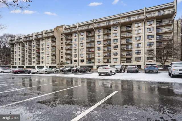 a view of a large building