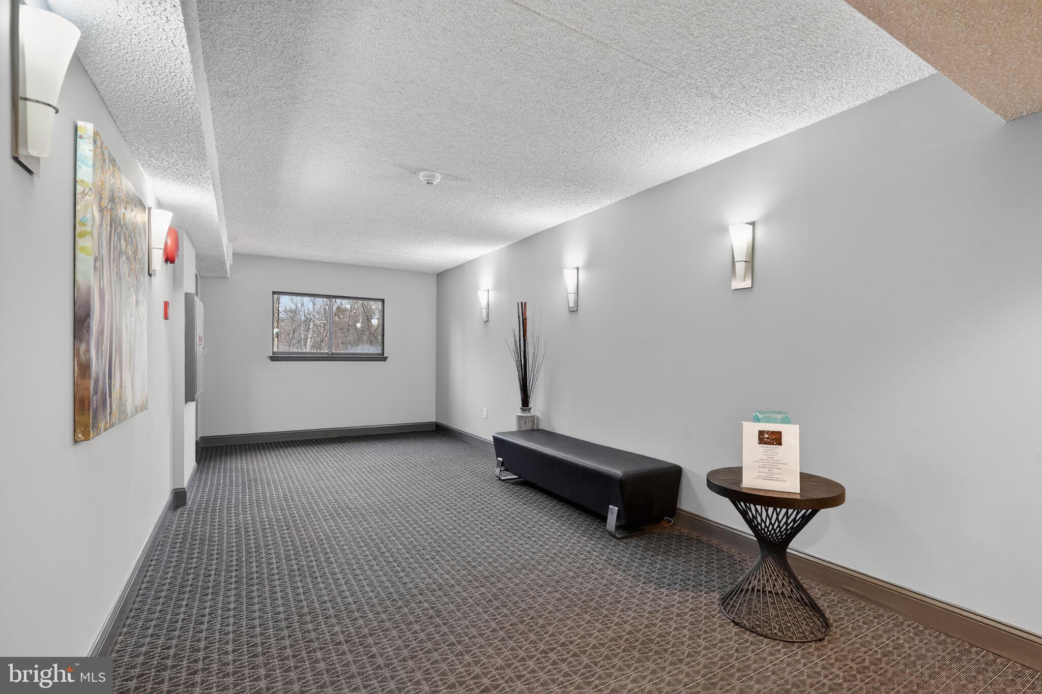 800 Avondale Road, Unit 2C Wallingford, PA 19086 - Photo 5 of 35 2nd floor sitting area