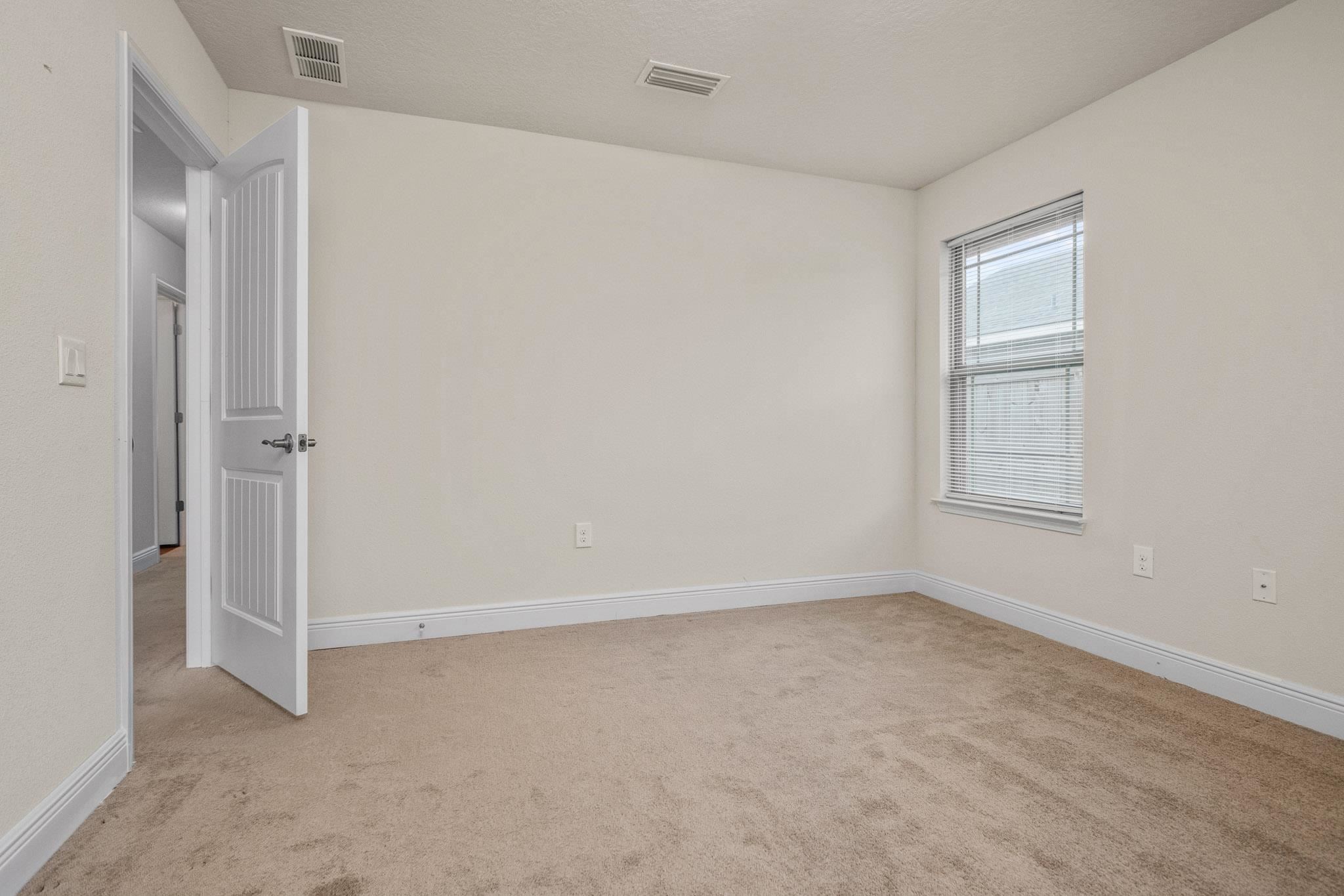 5070 Carmell Ridge Circle Milton, FL 32570 - Photo 23 of 36 a view of an empty room