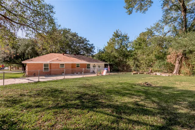 $215,900 | 1414 23rd Street, Huntsville, TX 77340