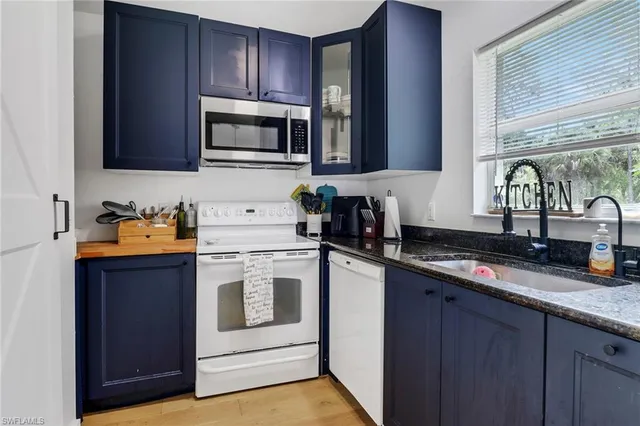 $785,000 | 4730 16th Avenue Southeast, Naples, FL 34117