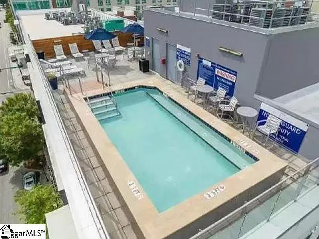 $1,800 | 100 East Washington Street, Unit 27, Greenville, SC 29601