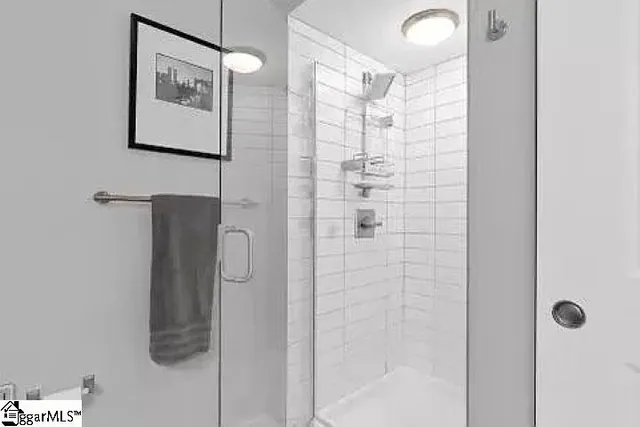 $1,800 | 100 East Washington Street, Unit 27, Greenville, SC 29601