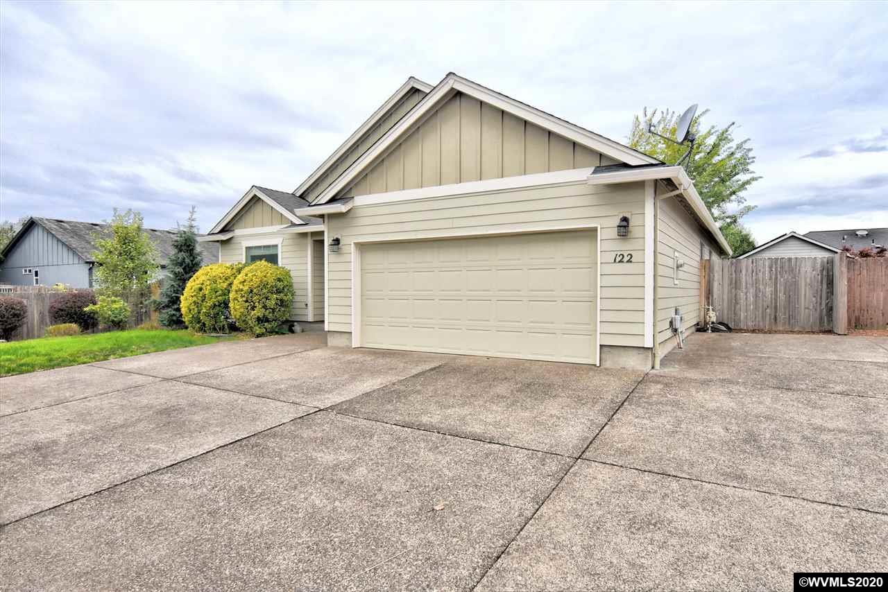 122 10th Street Jefferson, OR 97352 - Photo 2 of 32