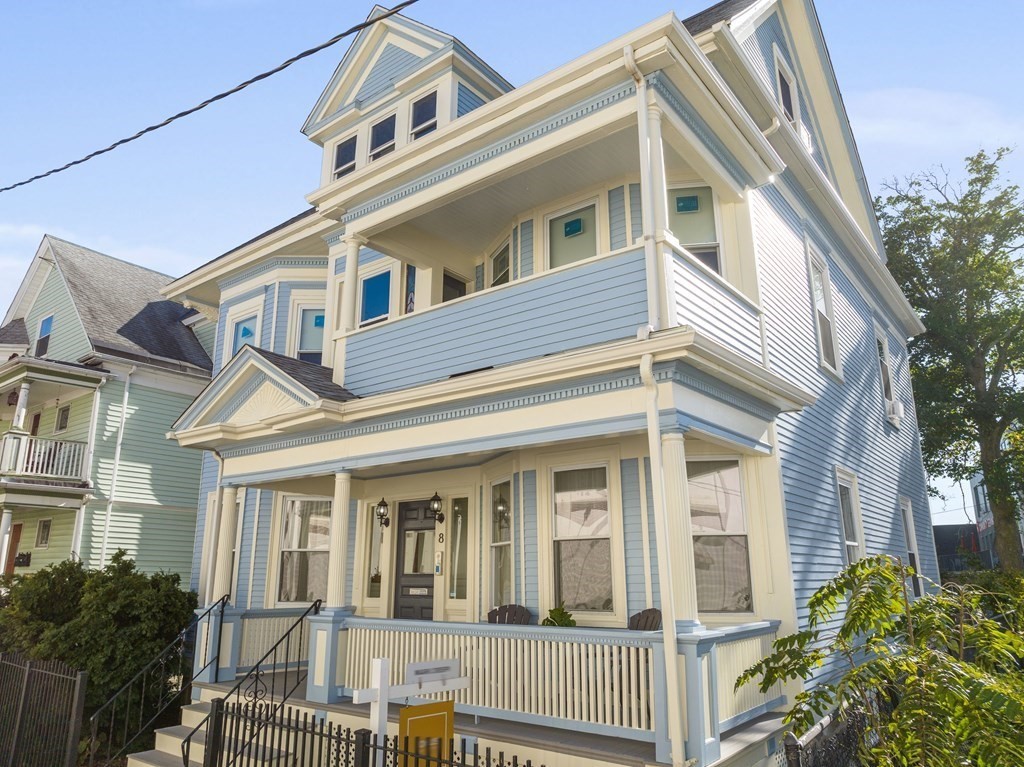 8 Marbury Terrace, Unit 1 Boston, MA 02130 - Photo 31 of 35 a front view of a house
