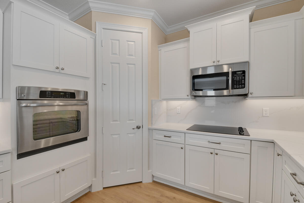 151 Whale Cay Way Jupiter, FL 33458 - Photo 17 of 64 Kitchen