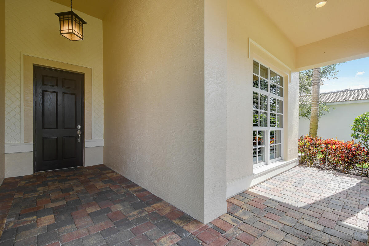 151 Whale Cay Way Jupiter, FL 33458 - Photo 8 of 64 Front Entryway Porch