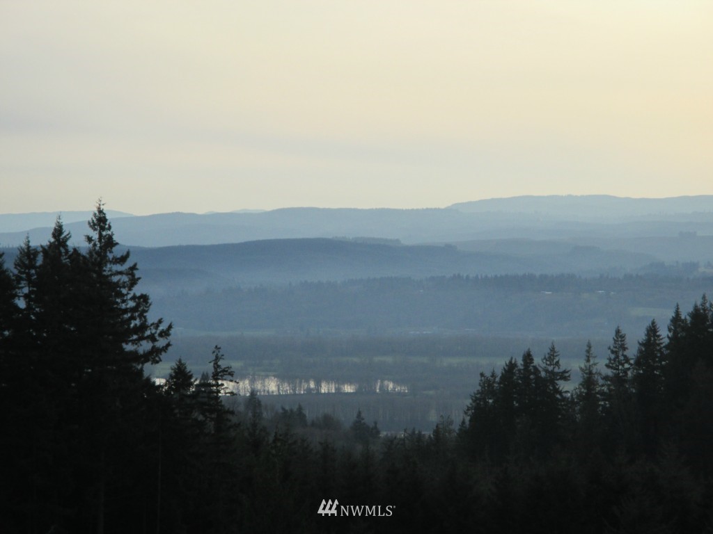 146 Thompson Road Kalama, WA 98625 - Photo 2 of 8 Gallery Image 2