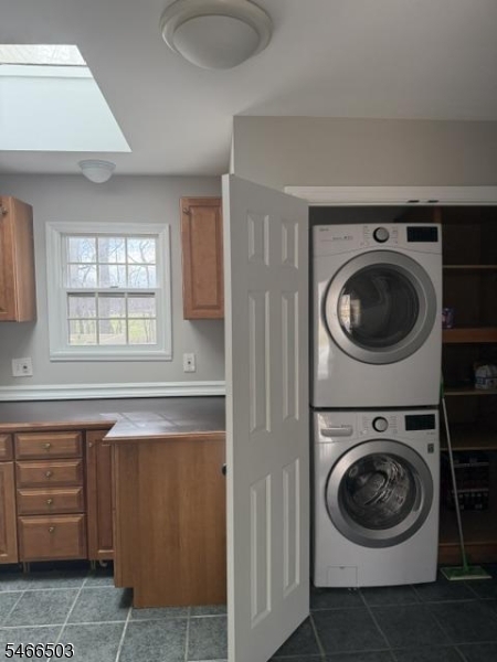 5 Linabury Lane Chester, NJ 07930 - Photo 8 of 18 Gallery Image 8