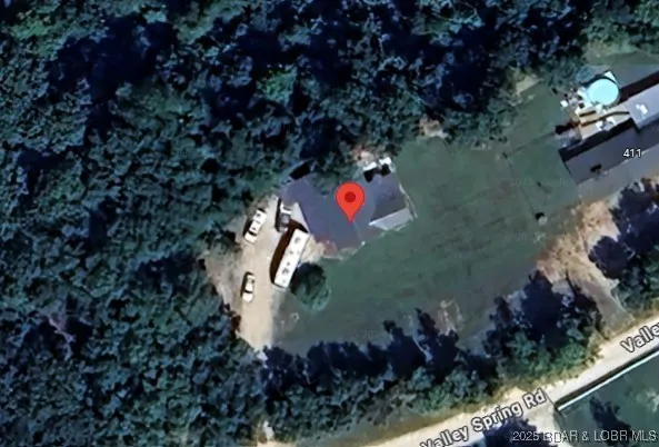 $315,000 | 401 Valley Spring Road, Camdenton, MO 65020