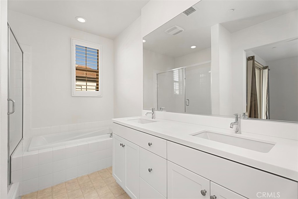 1403 El Paseo Lake Forest, CA 92610 - Photo 18 of 32