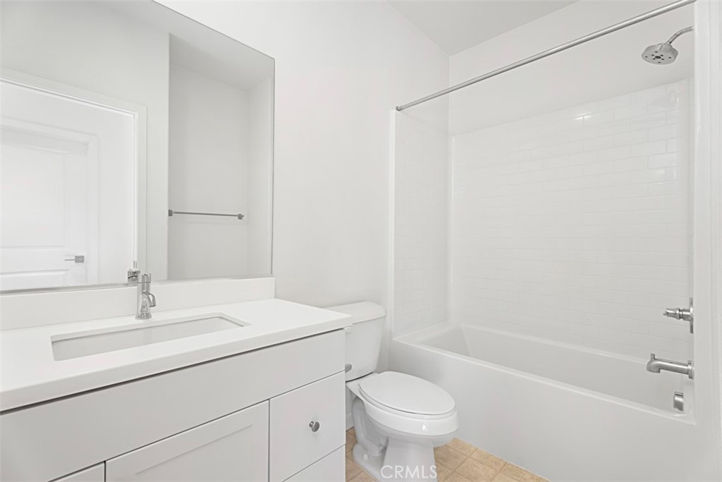 1403 El Paseo Lake Forest, CA 92610 - Photo 26 of 32