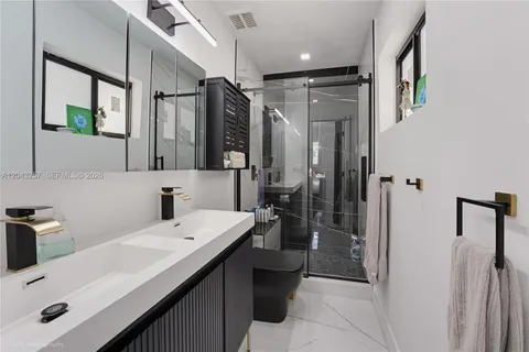 $1,345,000 | 2450 Northeast 209th Terrace, Miami, FL 33180