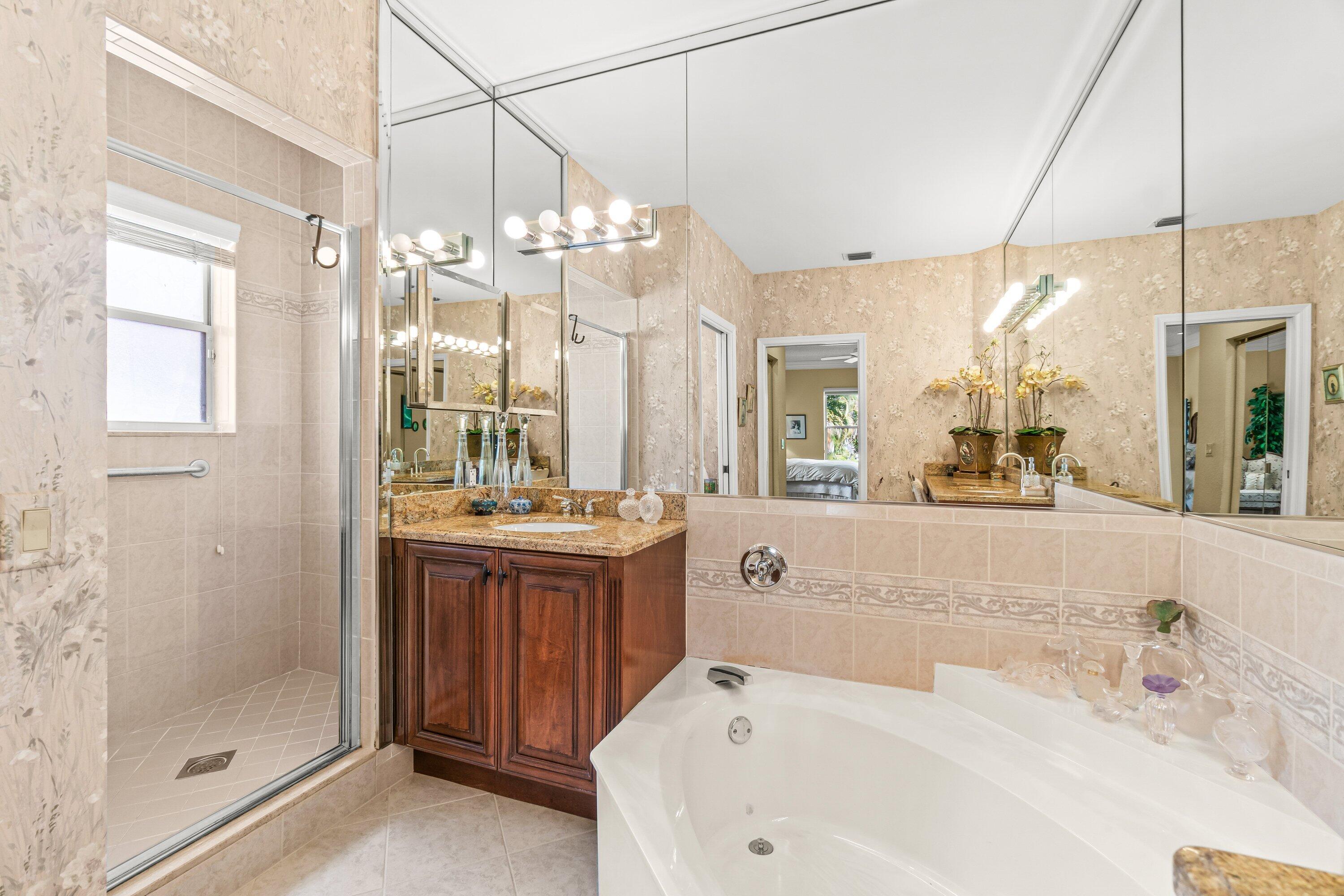 6229 Graycliff Drive, Unit D Boca Raton, FL 33496 - Photo 13 of 81 Primary Bathroom