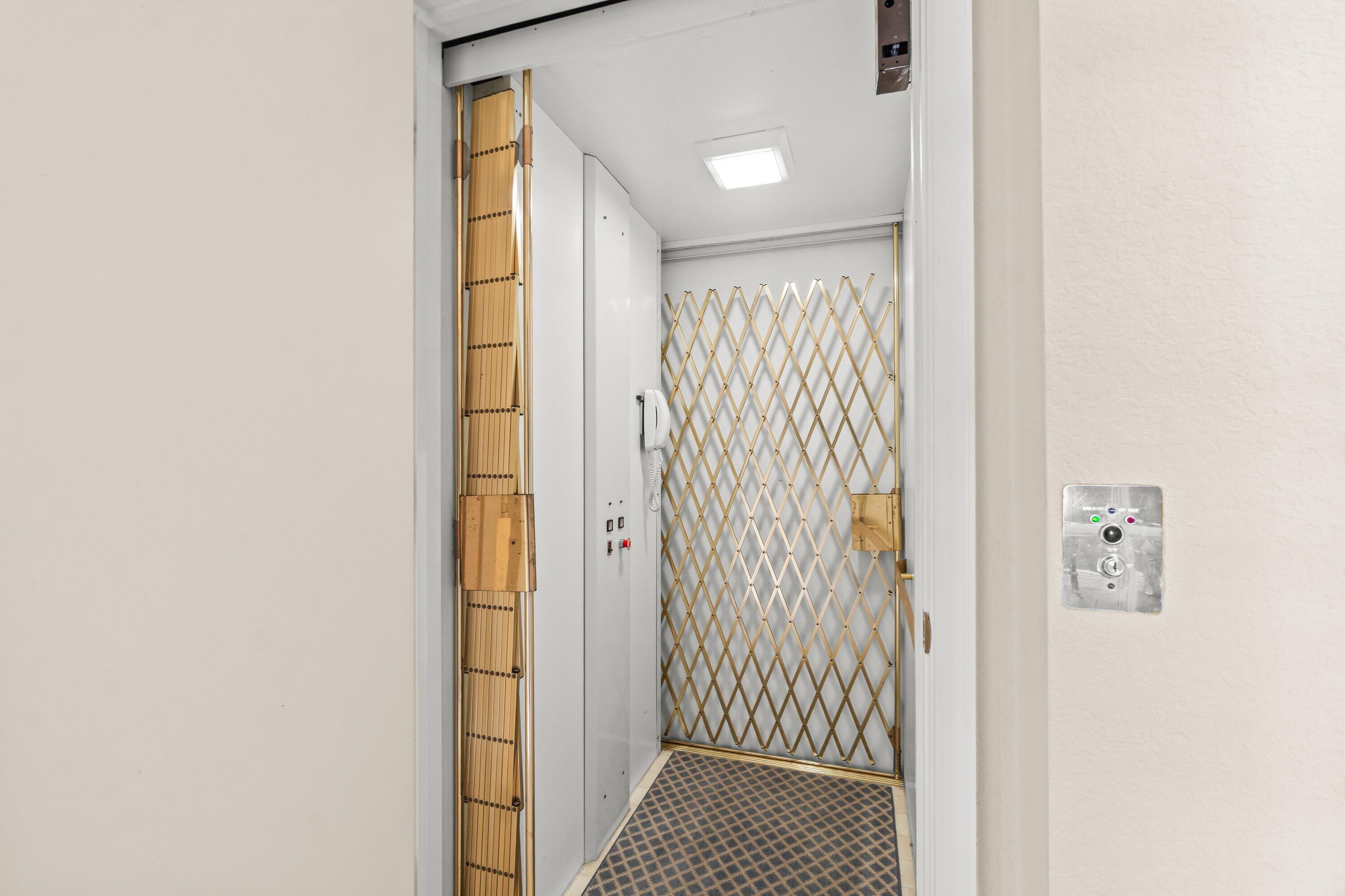 6229 Graycliff Drive, Unit D Boca Raton, FL 33496 - Photo 25 of 81 Elevator