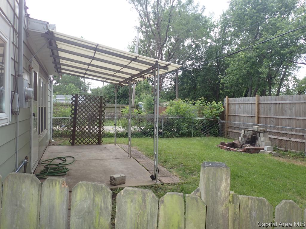 3025 South 3rd Street Springfield, IL 62703 - Photo 6 of 12