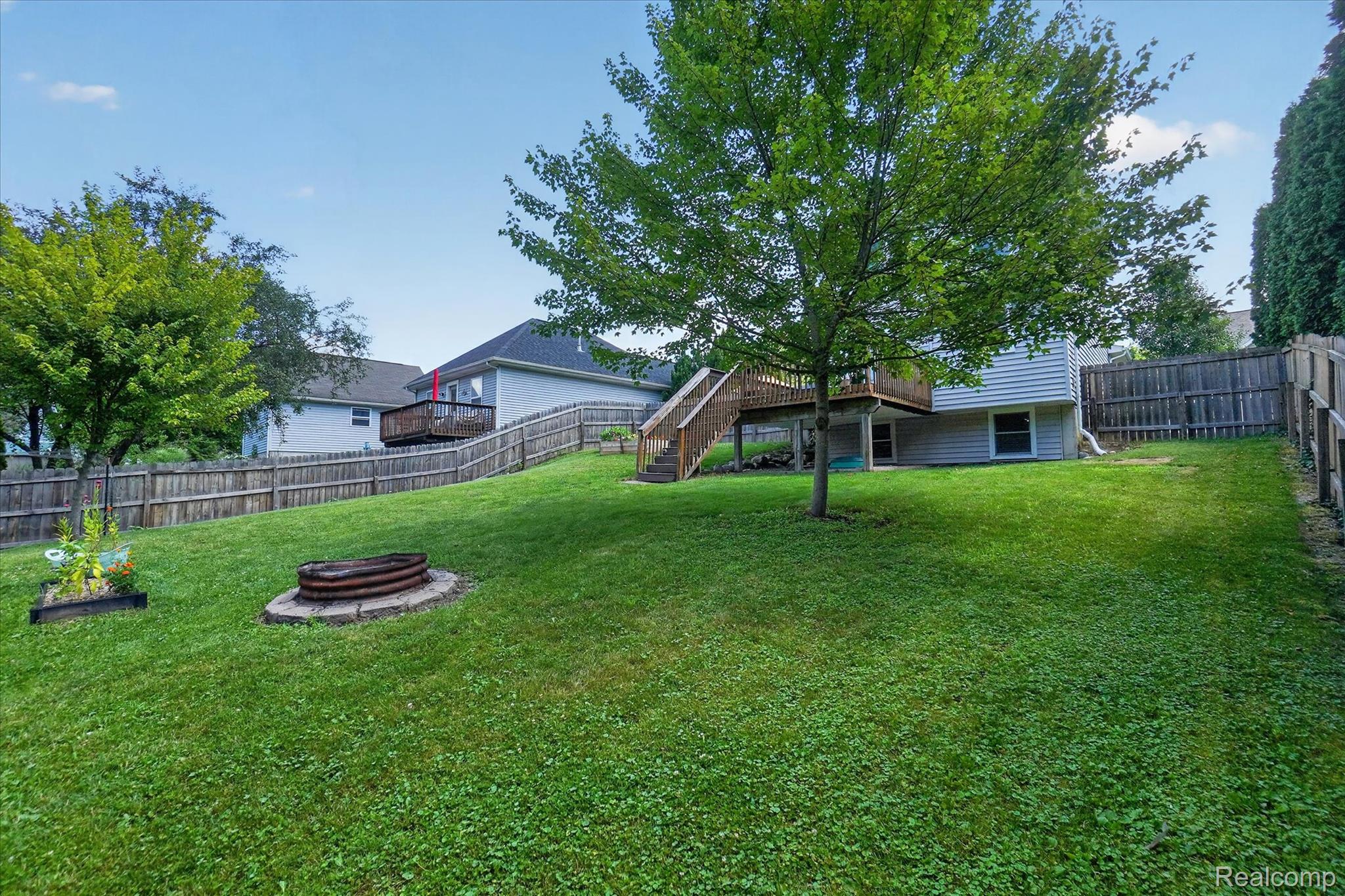 452 Waverly Lane Howell, MI 48843 - Photo 32 of 39 39-452-Waverly-Ln-Howell-WindowStill.jpg