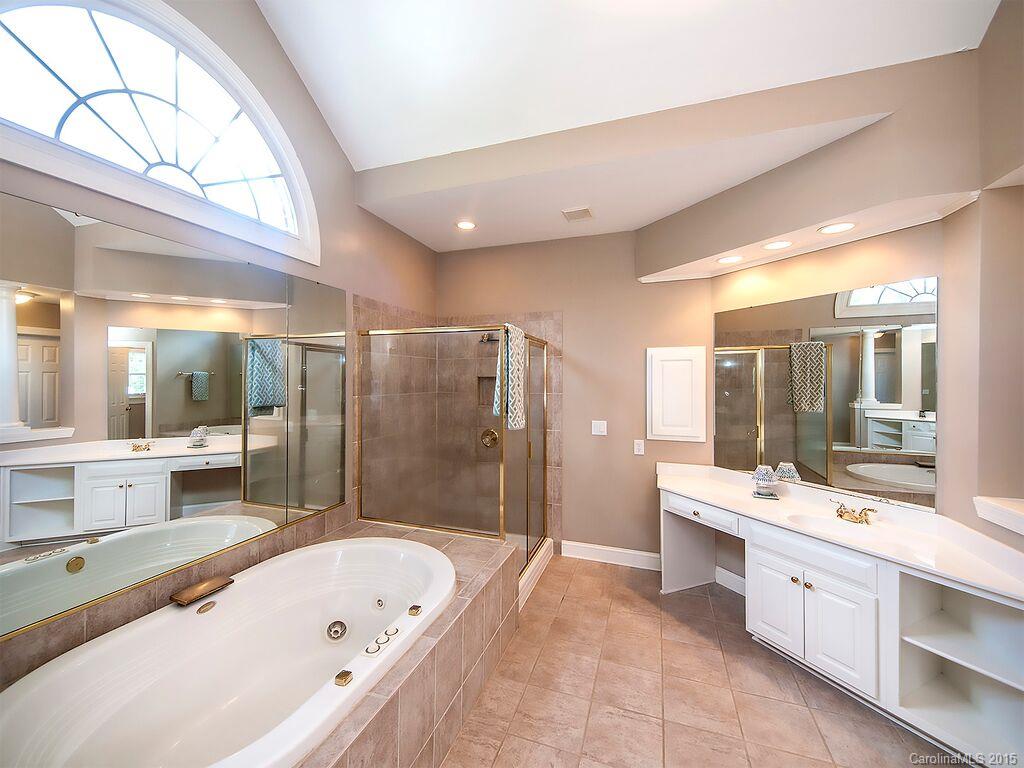 10809 Fox Hedge Road Matthews, NC 28105 - Photo 14 of 24 Gallery Image 14