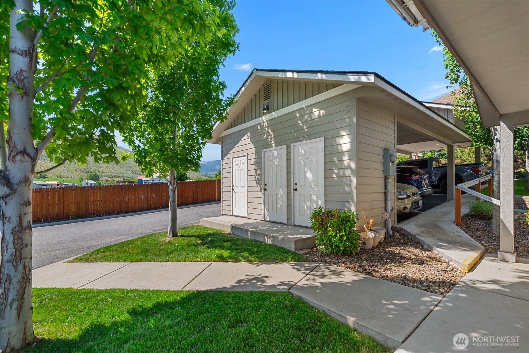 2152 Roper Lane Wenatchee, WA 98801 - Photo 19 of 25