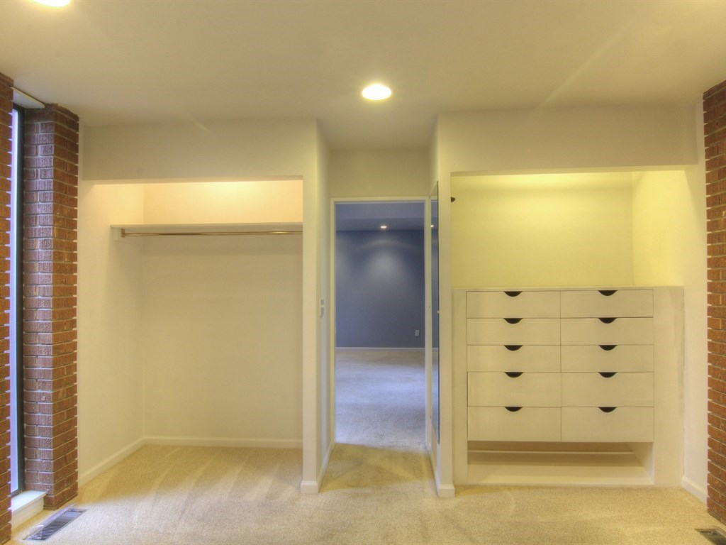 1627 North W Point Road Spokane, WA 99201 - Photo 14 of 19 Gallery Image 14