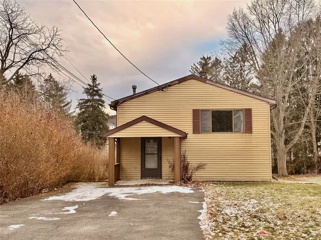 $1,500 | 1613 Newell Road, Endicott, NY 13760