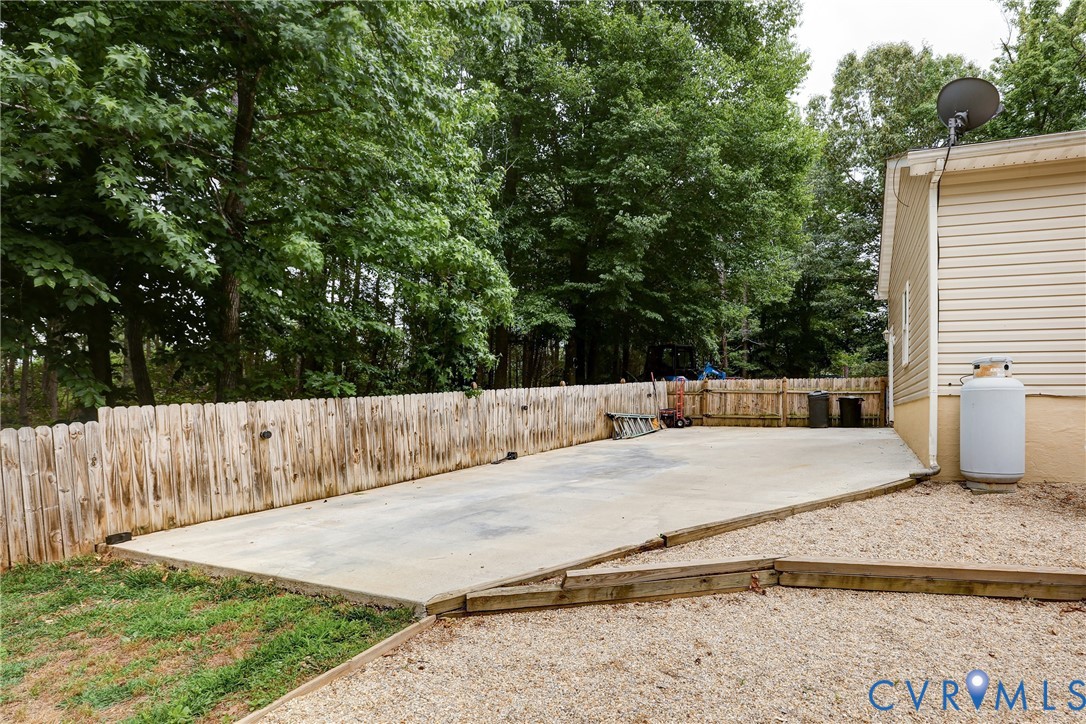 9689 Shannon Hill Road Louisa, VA 23093 - Photo 24 of 37