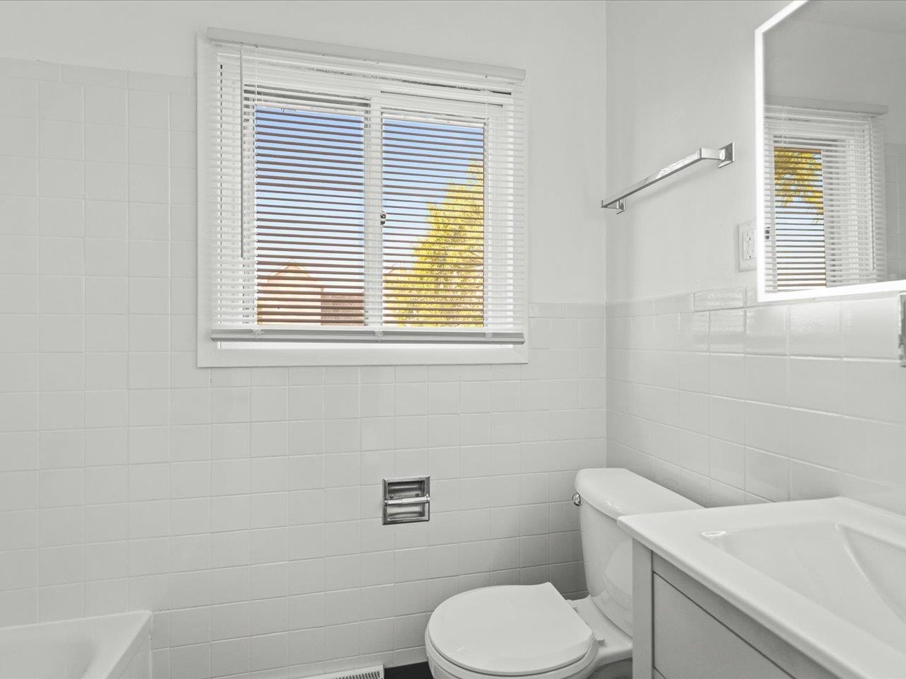 334 Northway Park Road Machesney Park, IL 61115 - Photo 3 of 28