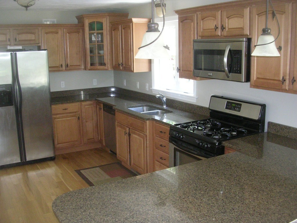 38 Cinnamon Ridge Circle Middleboro, MA 02346 - Photo 5 of 12 Gallery Image 5