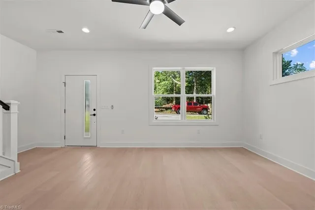 $260,000 | 806 West Dameron Avenue, Liberty, NC 27298