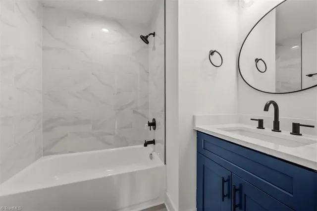 $260,000 | 806 West Dameron Avenue, Liberty, NC 27298