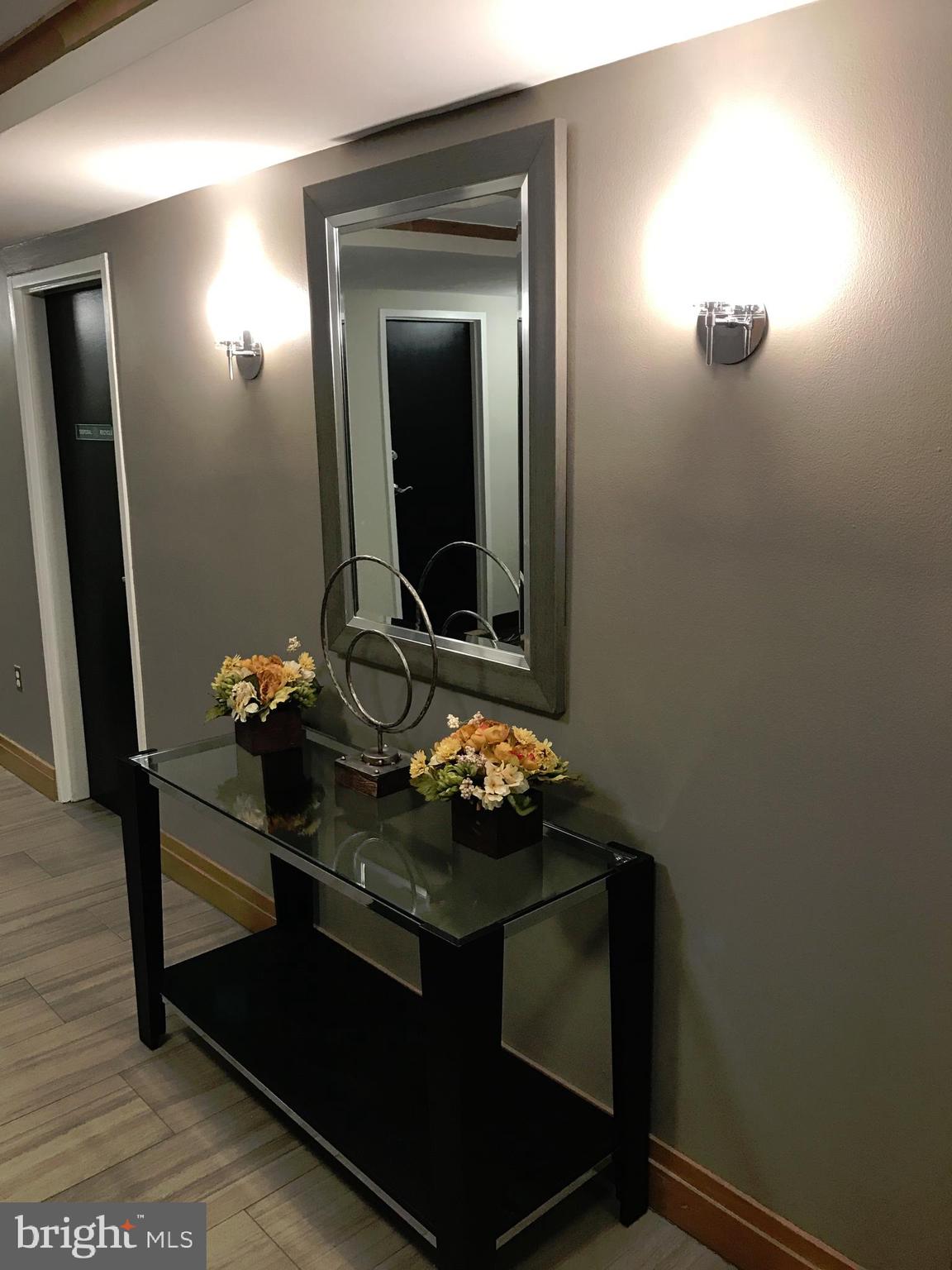 3900 Tunlaw Road Northwest, Unit 613 Washington, DC 20007 - Photo 14 of 20 Elevator Lobby