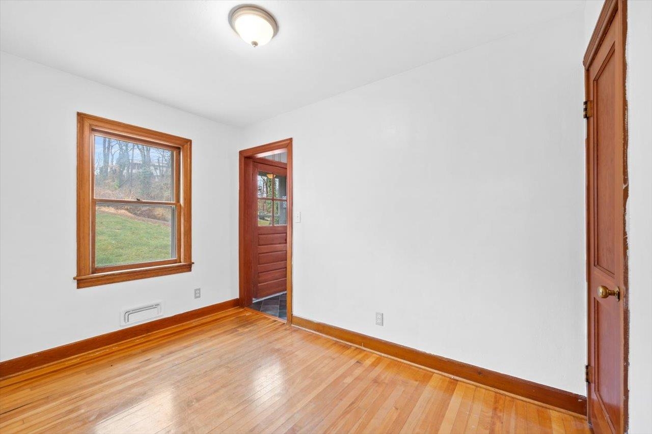 220 Overlook Road Staunton, VA 24401 - Photo 12 of 29 Gallery Image 12