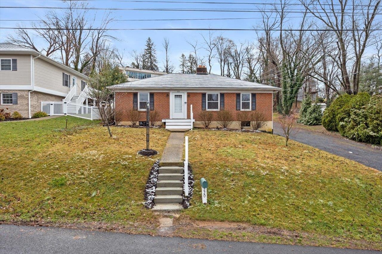 220 Overlook Road Staunton, VA 24401 - Photo 23 of 29 Gallery Image 23