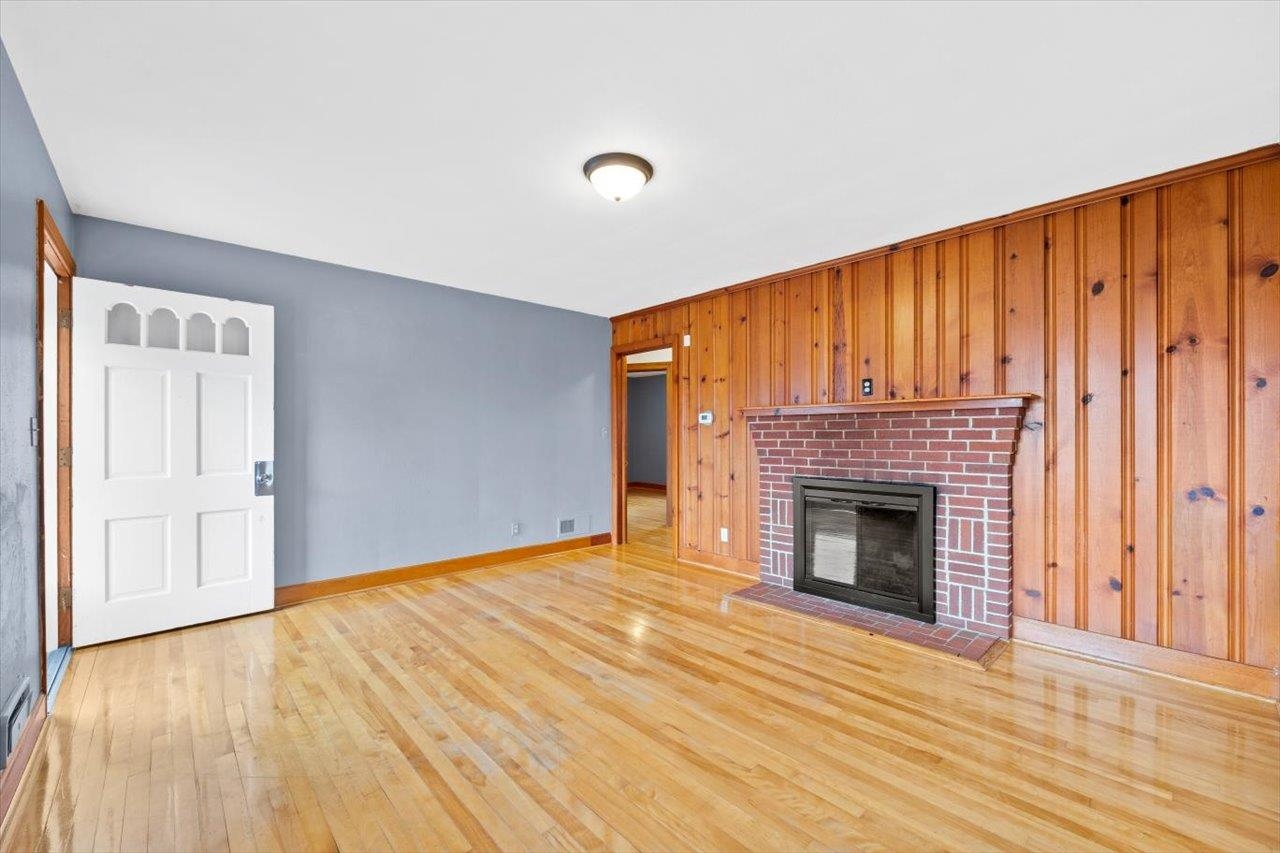 220 Overlook Road Staunton, VA 24401 - Photo 5 of 29 Gallery Image 5