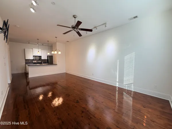 $299,000 | 709 North 4th Street, Unit STE 303, Wilmington, NC 28401