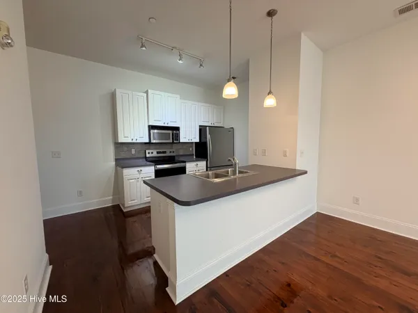 $299,000 | 709 North 4th Street, Unit STE 303, Wilmington, NC 28401