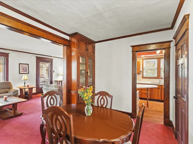 $178,900 | 125 East 5th Street, Pecatonica, IL 61063