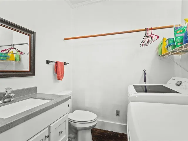 $178,900 | 125 East 5th Street, Pecatonica, IL 61063