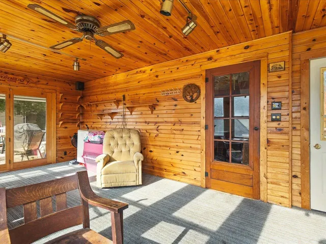 $178,900 | 125 East 5th Street, Pecatonica, IL 61063