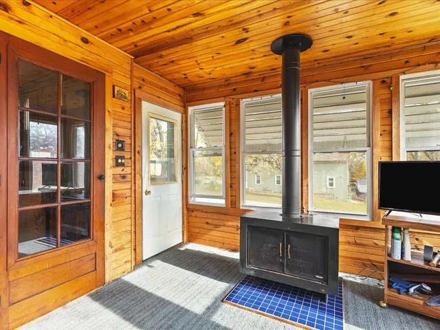 $178,900 | 125 East 5th Street, Pecatonica, IL 61063