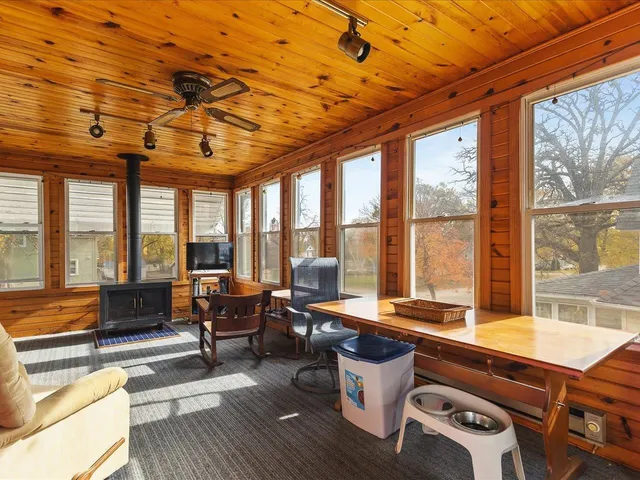 $178,900 | 125 East 5th Street, Pecatonica, IL 61063