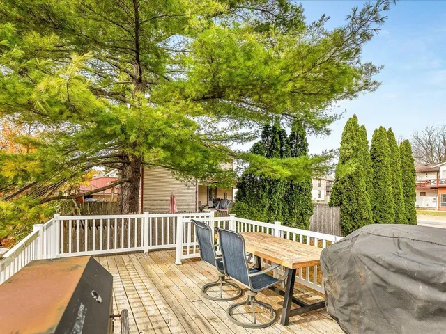 $178,900 | 125 East 5th Street, Pecatonica, IL 61063