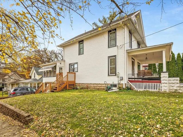 $178,900 | 125 East 5th Street, Pecatonica, IL 61063